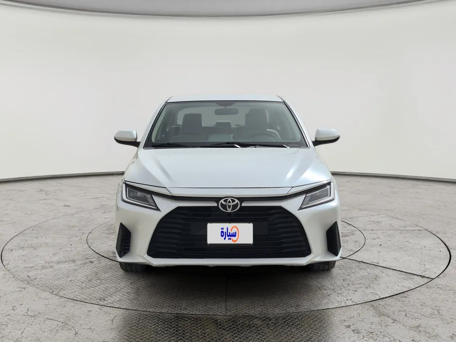 2024 Toyota Yaris  Y 
