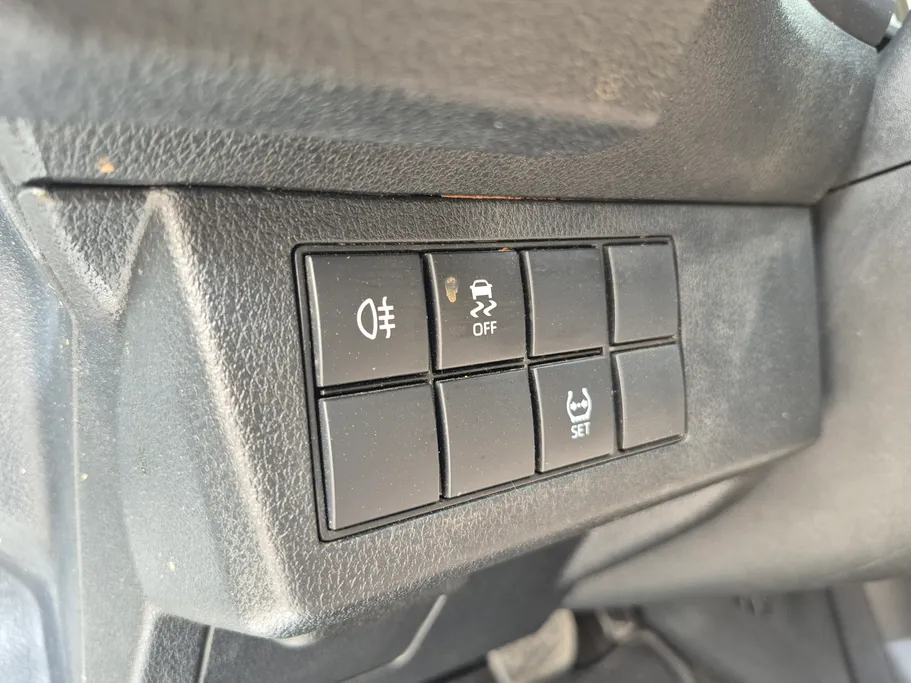 2024 Toyota Yaris  Y 
