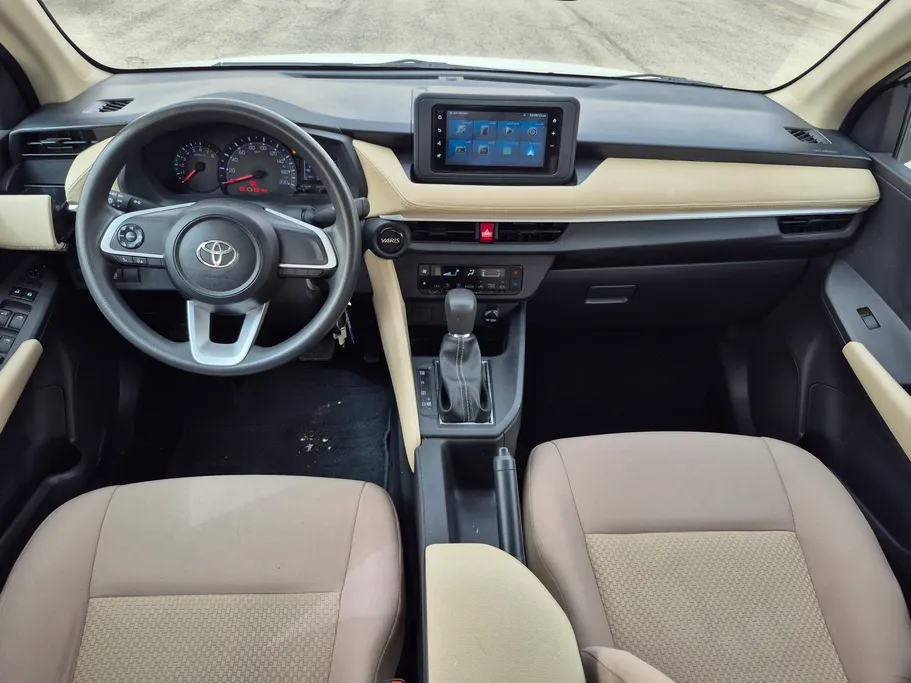 2024 Toyota Yaris  Y 