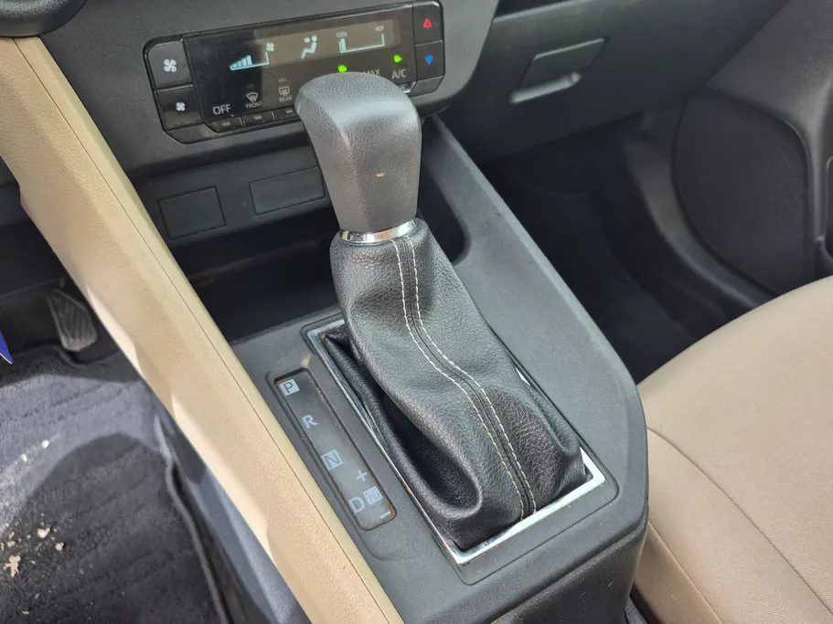 2024 Toyota Yaris  Y 