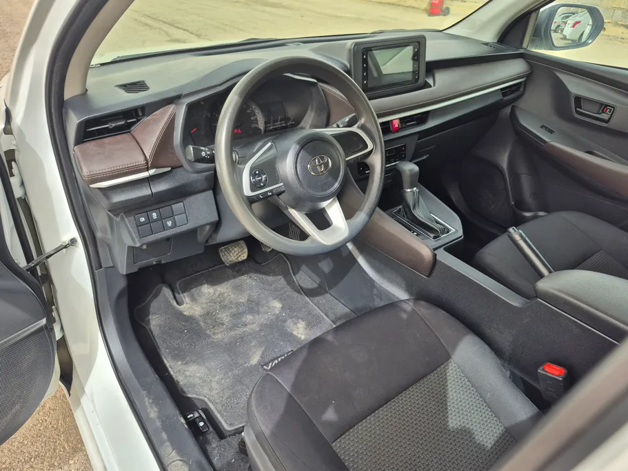 2024 Toyota Yaris  Y 