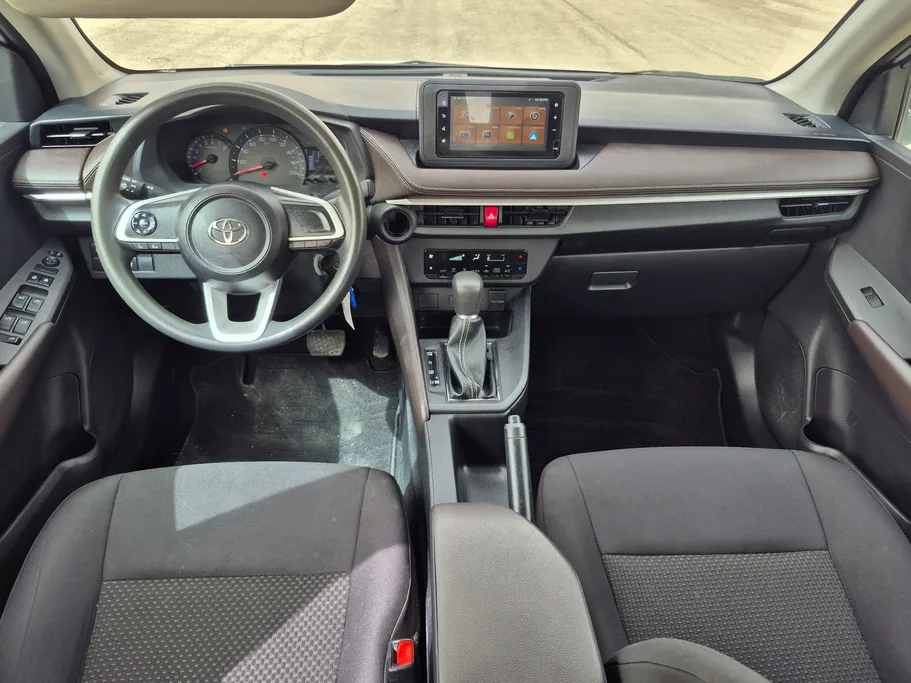 2024 Toyota Yaris  Y 