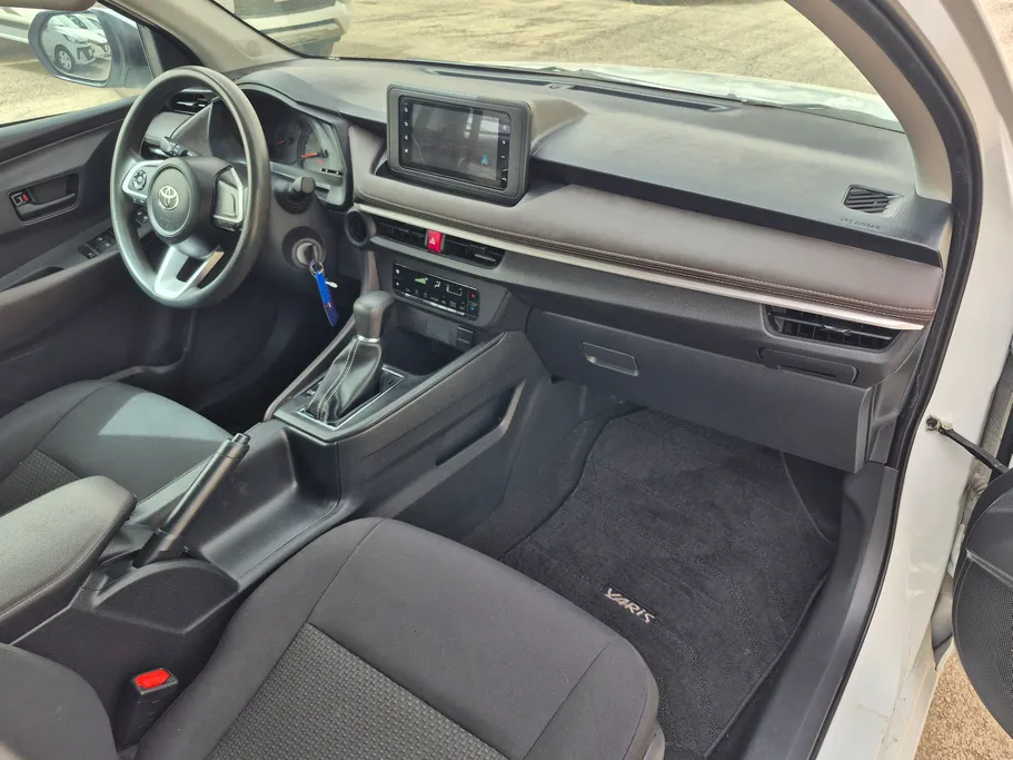 2024 Toyota Yaris  Y 