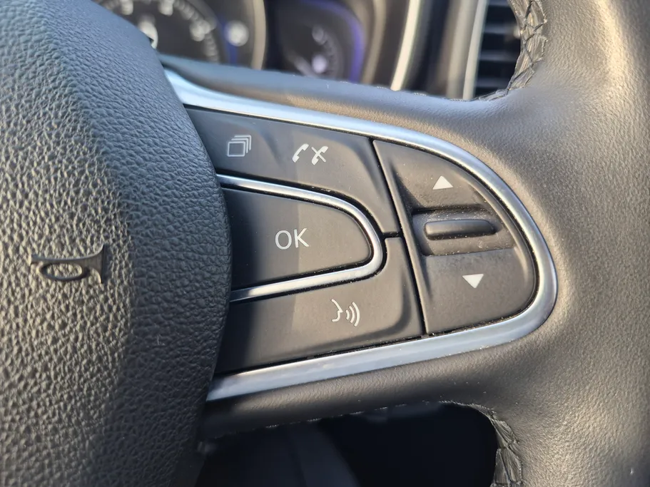 2023 Renault Koleos SE 