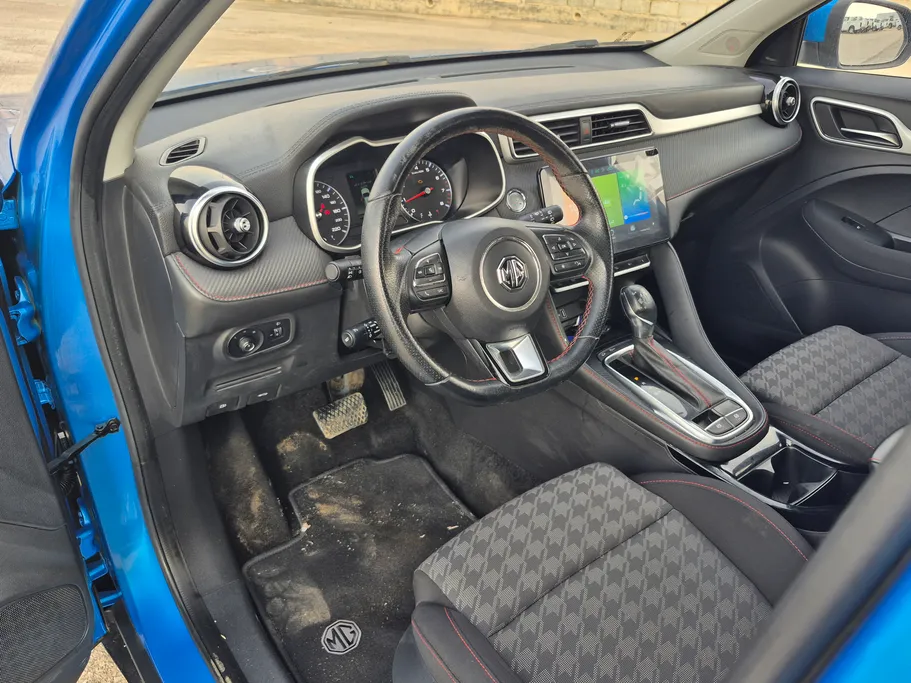 2023 MG ZS STD 