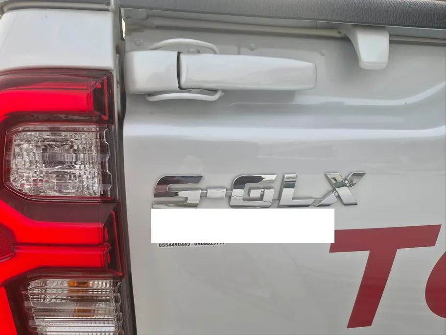 2025 Toyota Hilux SGLX 