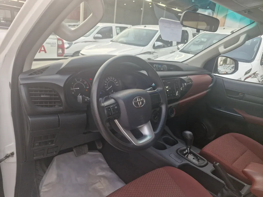 2025 Toyota Hilux GL 