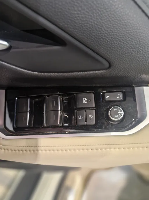 2025 Toyota Land Cruiser GXR4 