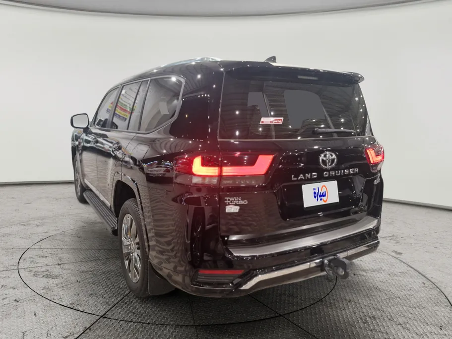 2025 Toyota Land Cruiser GXR 