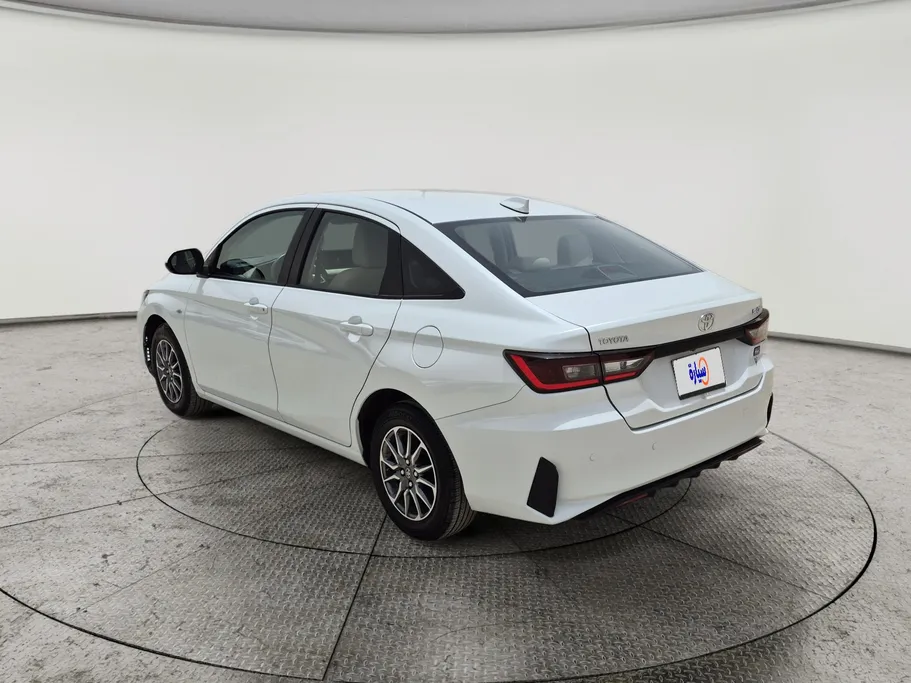 2024 Toyota Yaris  Y 