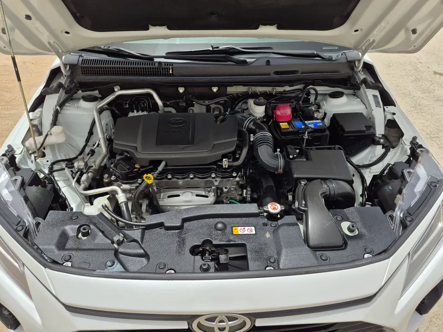 2024 Toyota Yaris  Y 