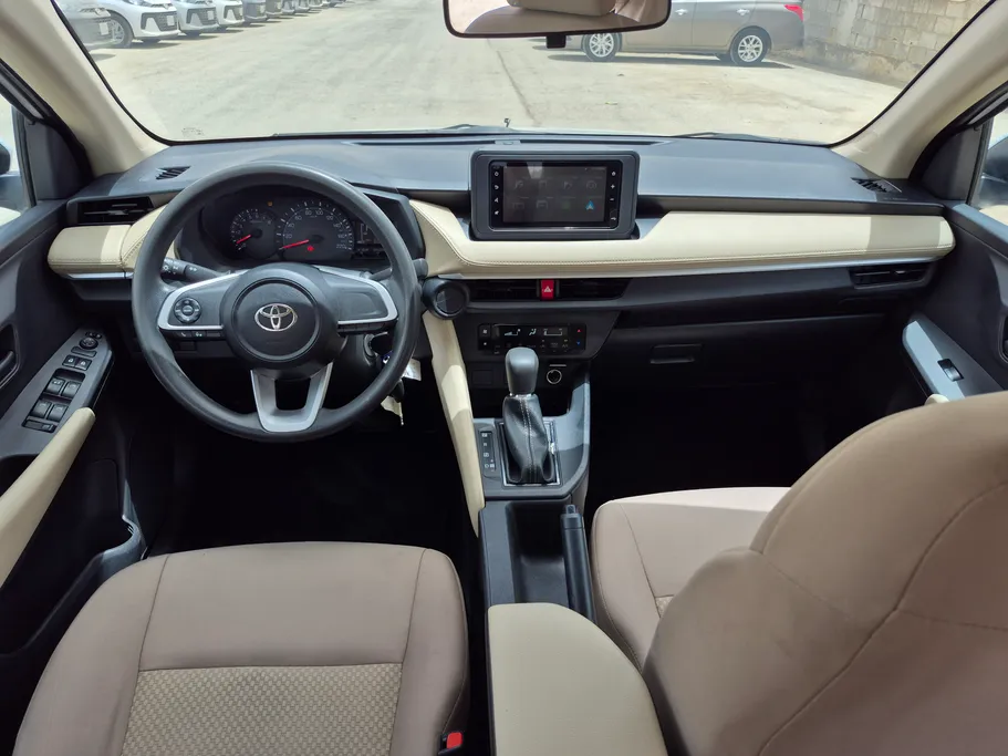 2024 Toyota Yaris  Y 
