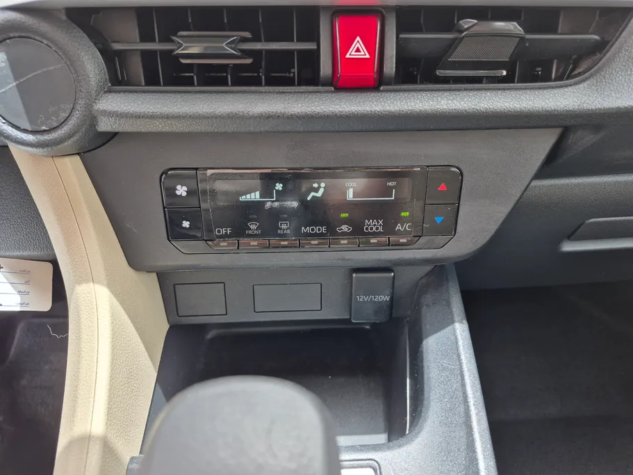 2024 Toyota Yaris  Y 