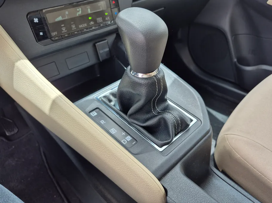 2024 Toyota Yaris  Y 