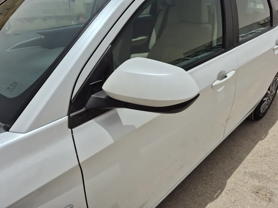 2024 Toyota Yaris  Y 