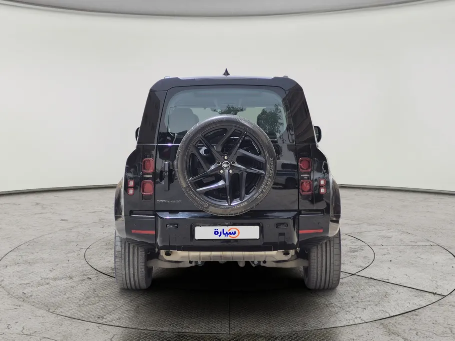 2025 Land Rover Defender 110HSE 