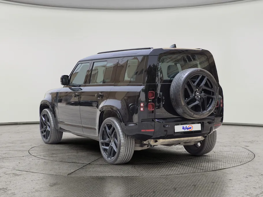 2025 Land Rover Defender 110HSE 