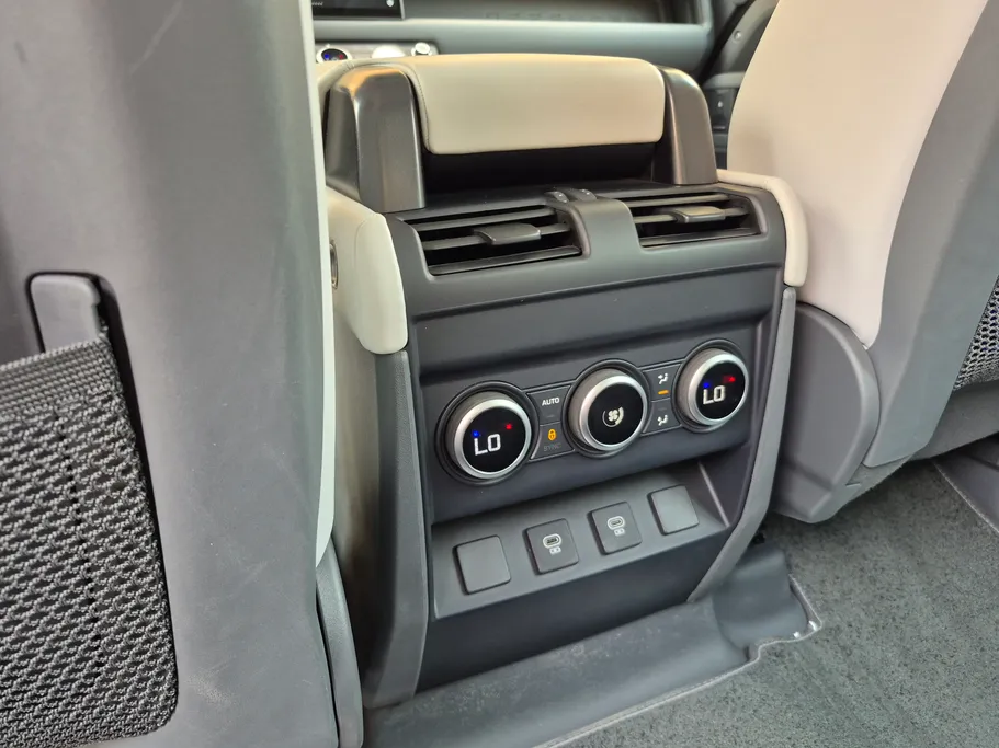 2025 Land Rover Defender 110HSE 