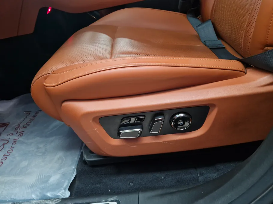 روكس 01 6 Seats VIP 2025 
