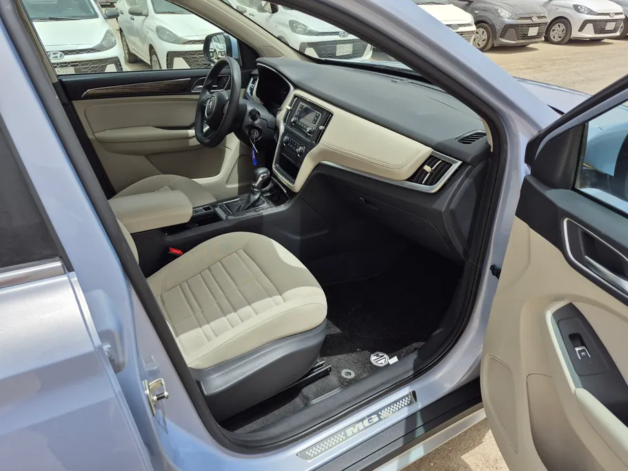 2023 MG RX5 STD 