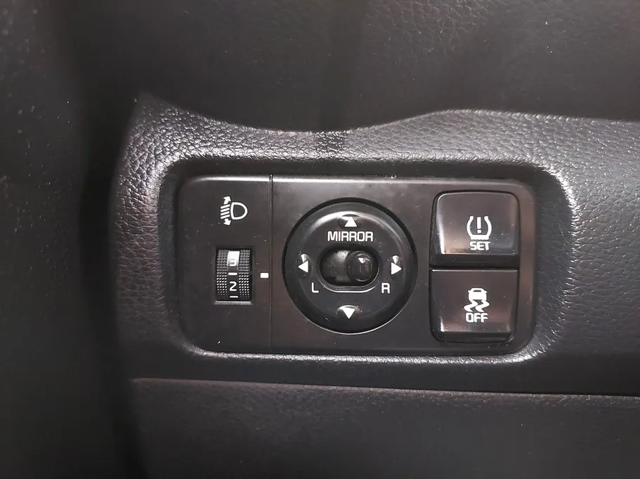 2022 Kia Pegas LX 