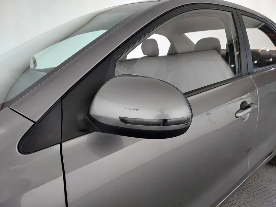 2022 Kia Pegas LX 