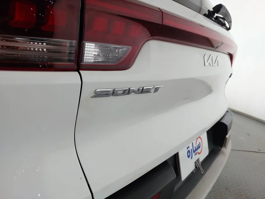 2022 كيا SONET LX 