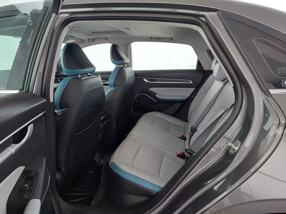 2025 Geely Emgrand GF 