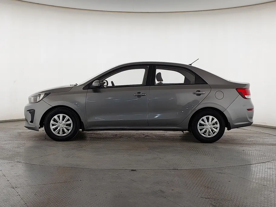2022 Kia Pegas LX 