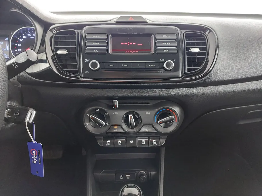 2022 Kia Pegas LX 