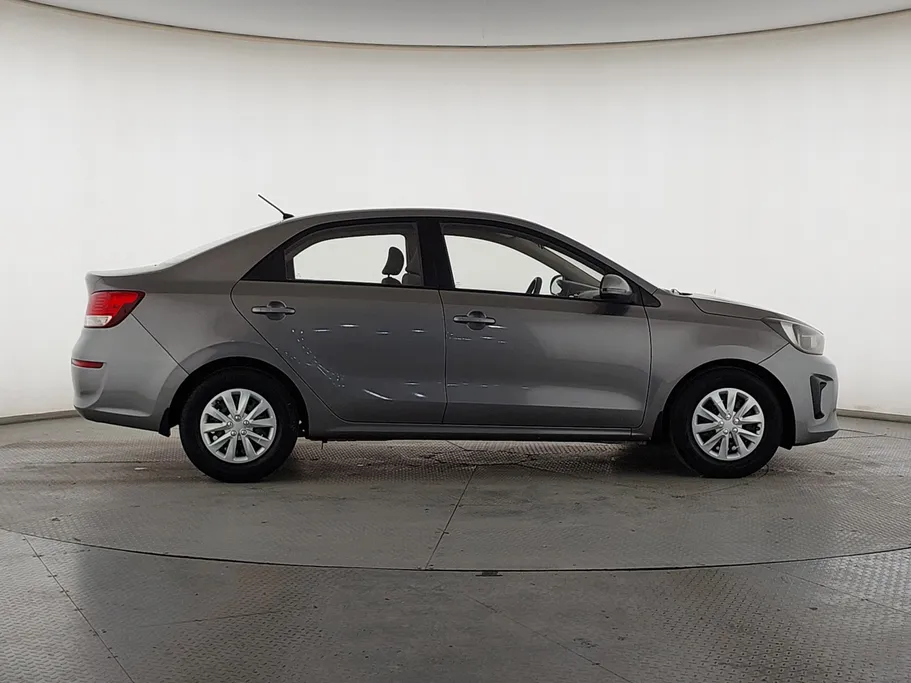 2022 Kia Pegas LX 