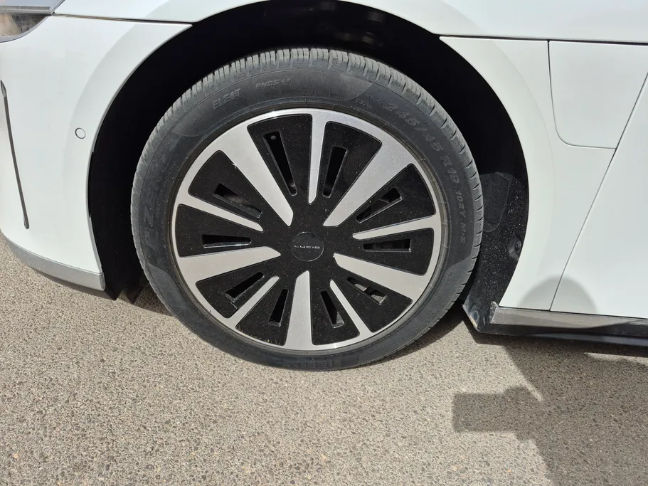 2024 Lucid Air Pure 