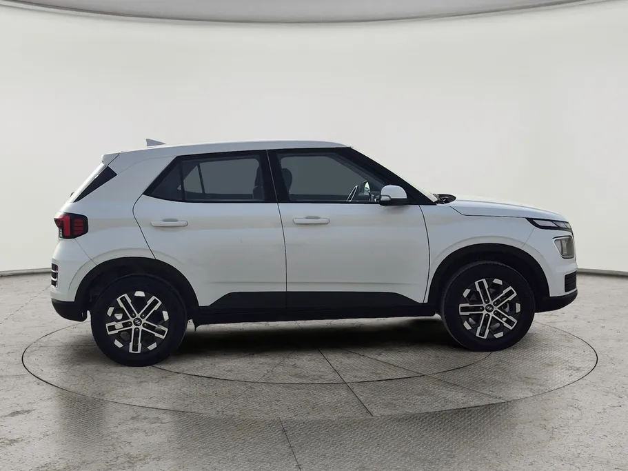 2025 Hyundai Venue Smart 