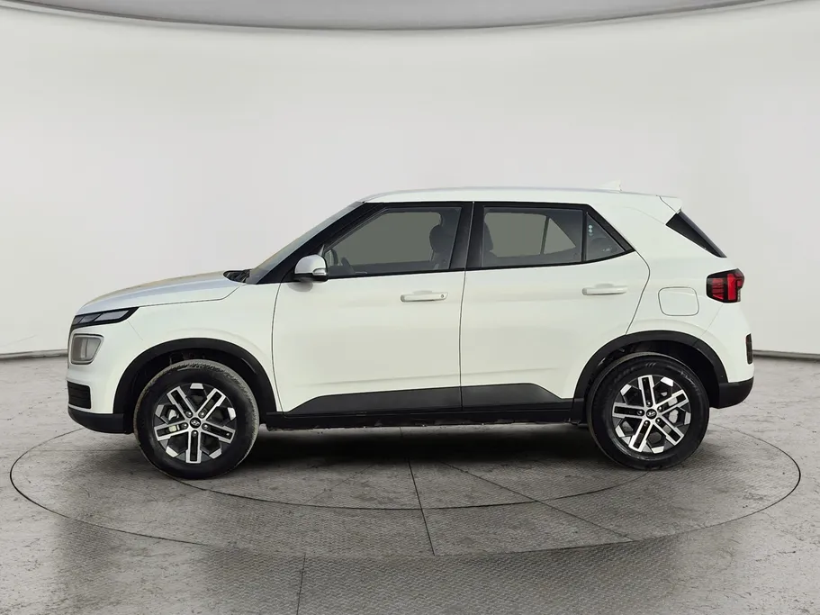 2025 Hyundai Venue Smart 