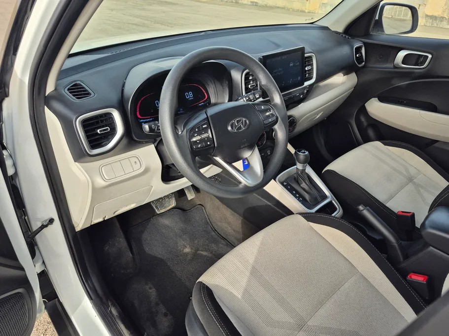 2025 Hyundai Venue Smart 