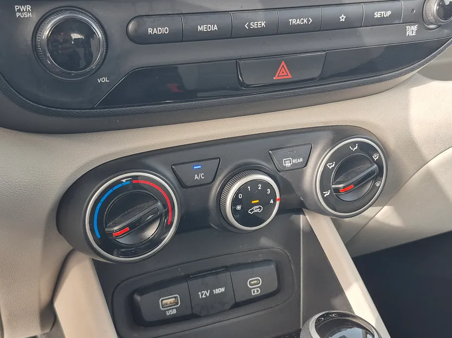 2025 Hyundai Venue Smart 