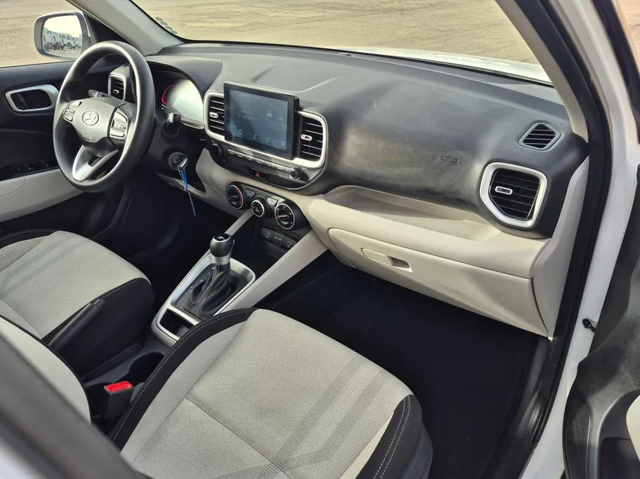 2025 Hyundai Venue Smart 