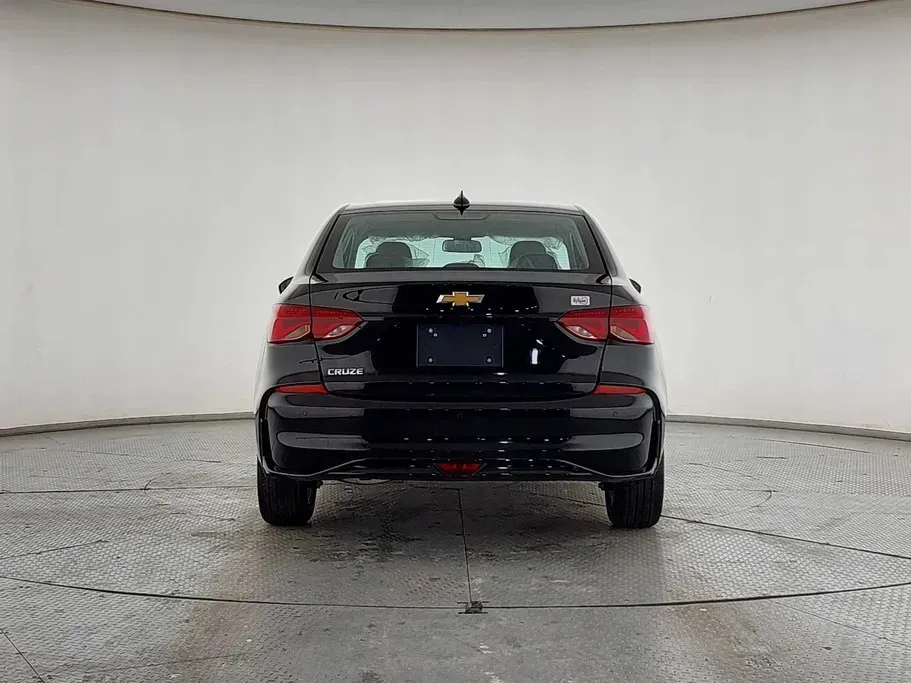 2026 Chevrolet Cruze LT 