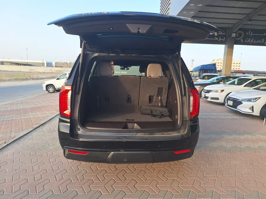 2022 GMC Yukon SLE 