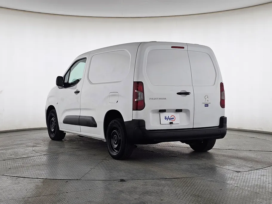 بيجو بارتنر Short van 2022 