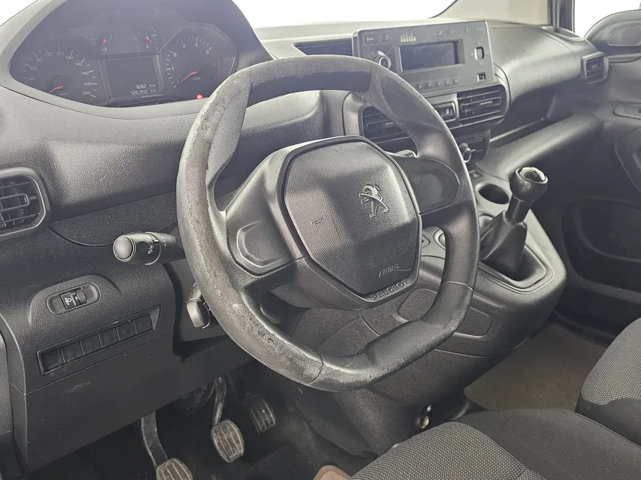 بيجو بارتنر Short van 2022 