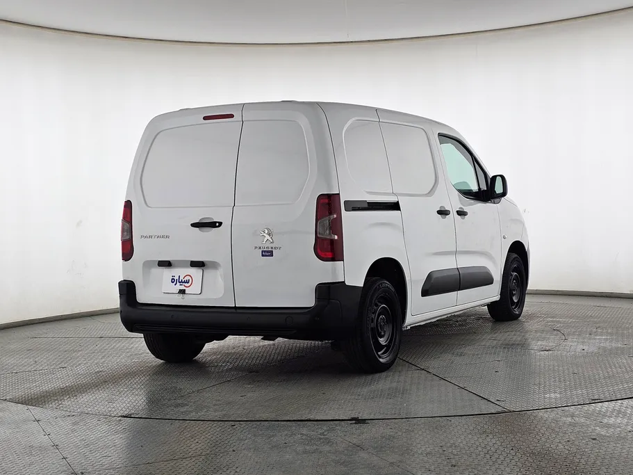بيجو بارتنر Short van 2022 