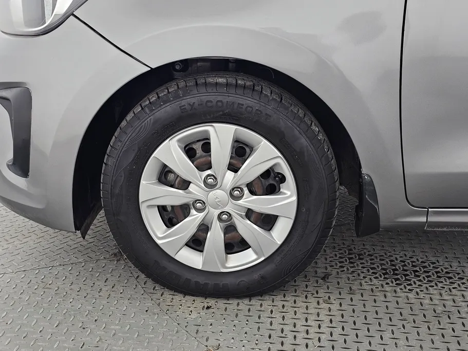 2023 Kia Pegas LX 