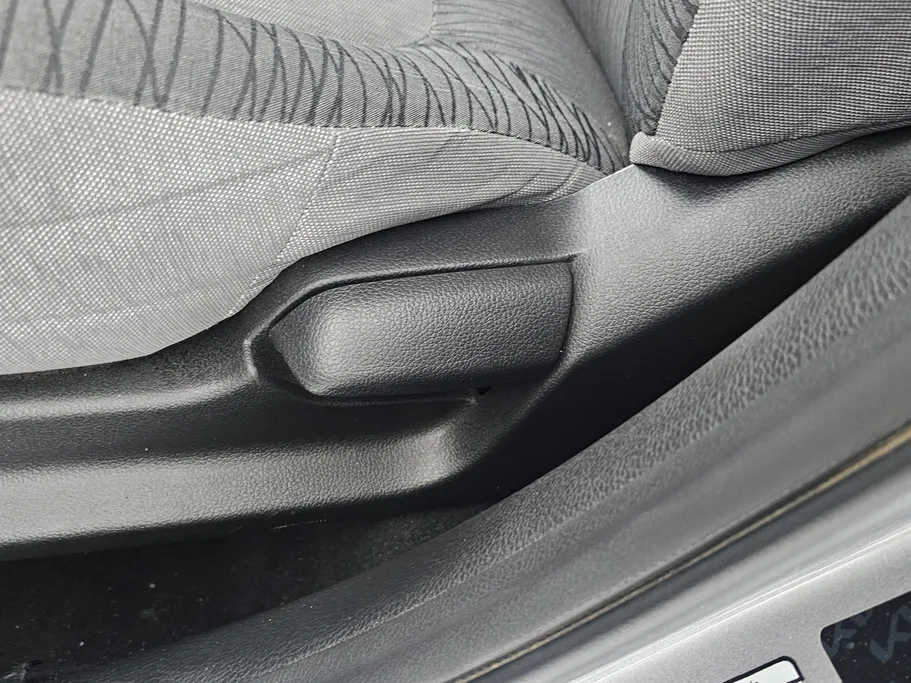 2023 Kia Pegas LX 