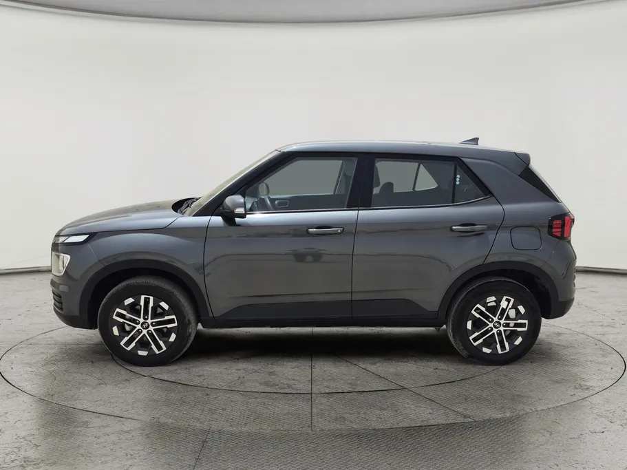 2025 Hyundai Venue Smart 