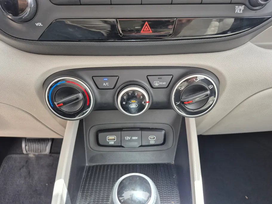 2025 Hyundai Venue Smart 
