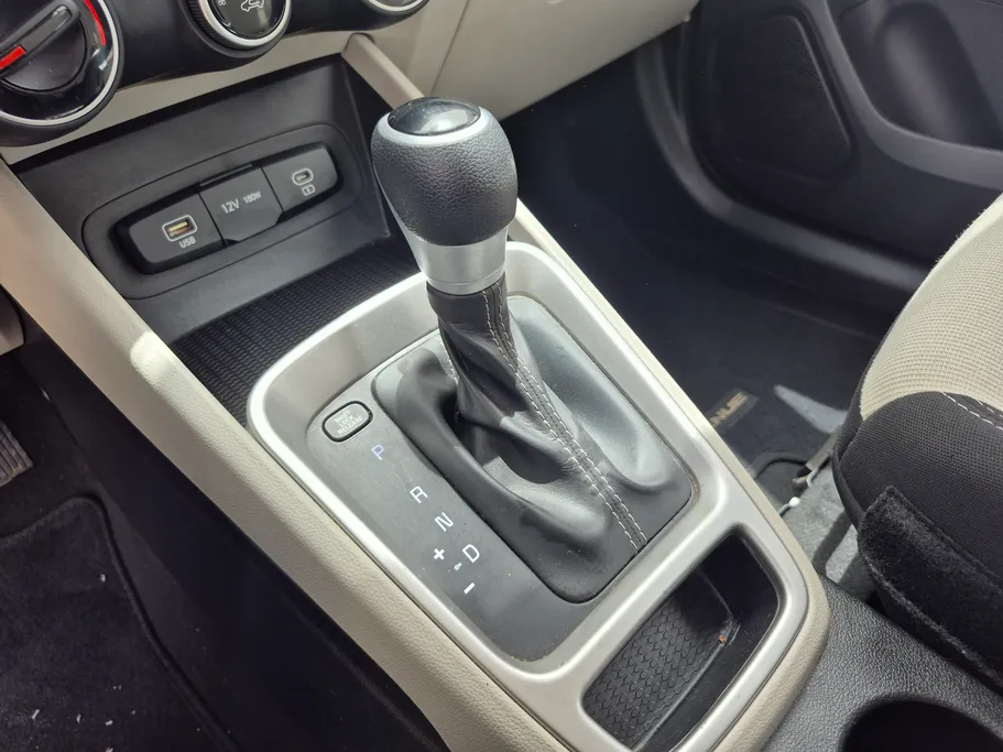 2025 Hyundai Venue Smart 