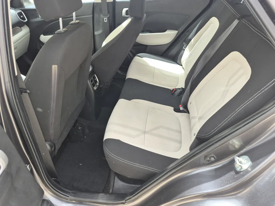 2025 Hyundai Venue Smart 