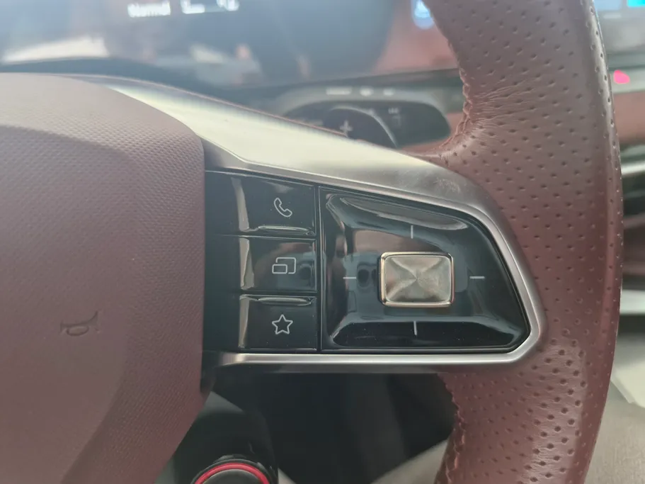 2025 MG 7 Luxury 