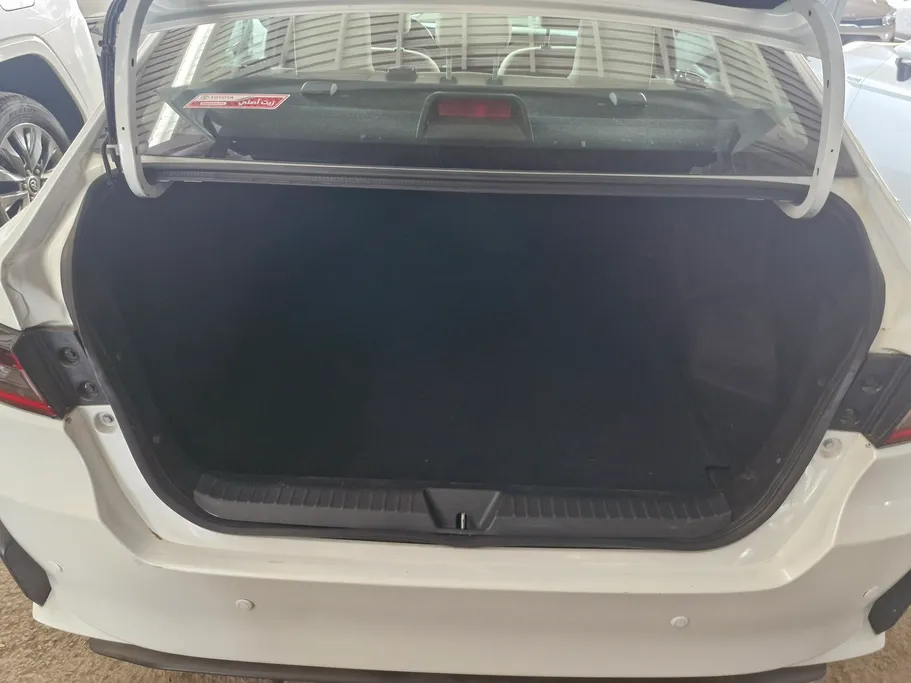2023 Toyota Yaris  Y 